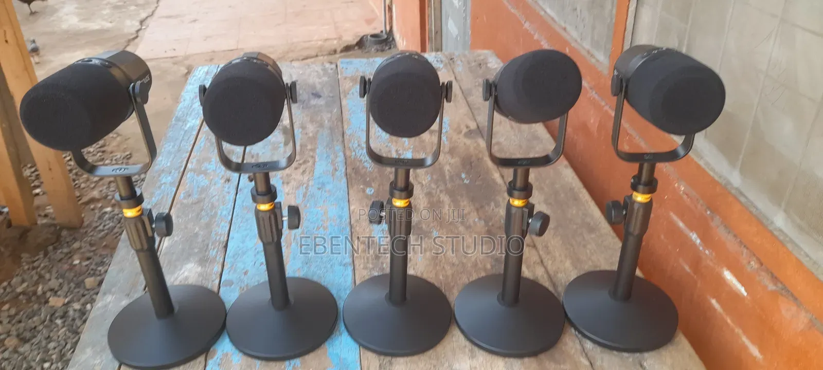 Podcast AMD Vocal Microphones for Rent