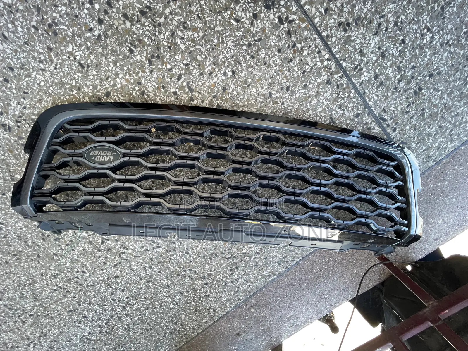 Range Rover Velar Front Grill/Shell