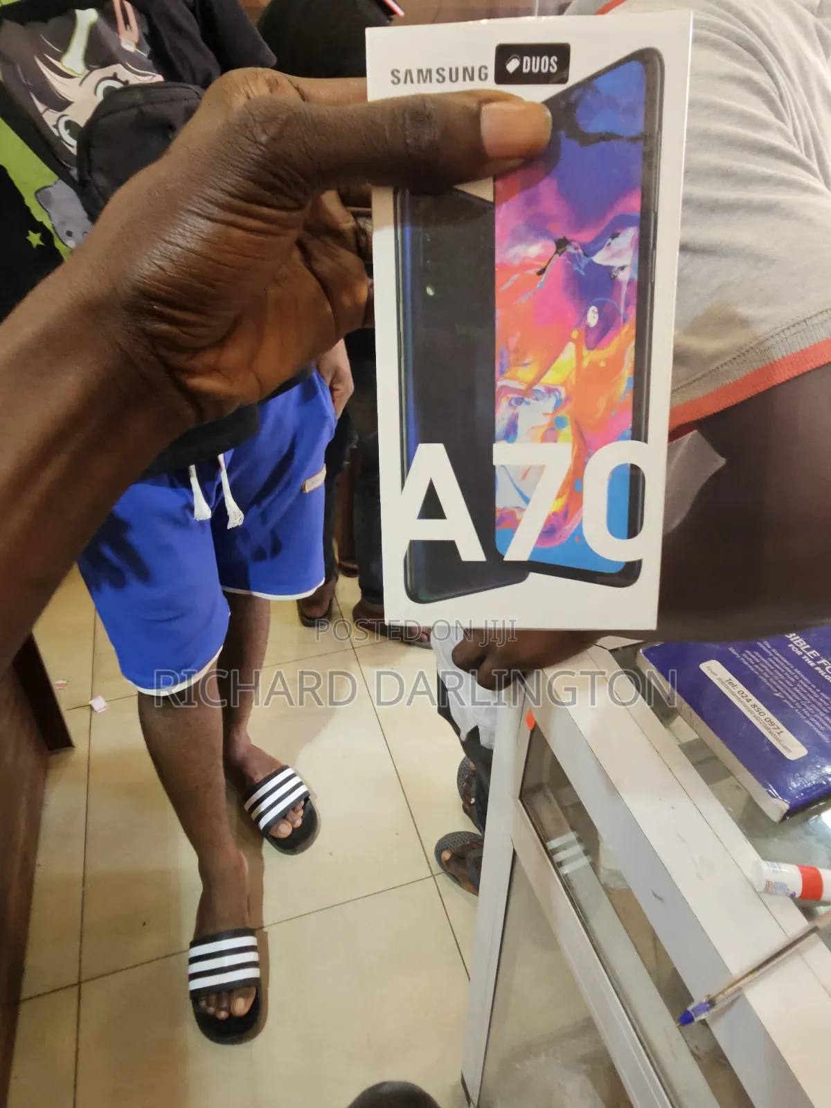 New Samsung Galaxy A70 128 GB Black