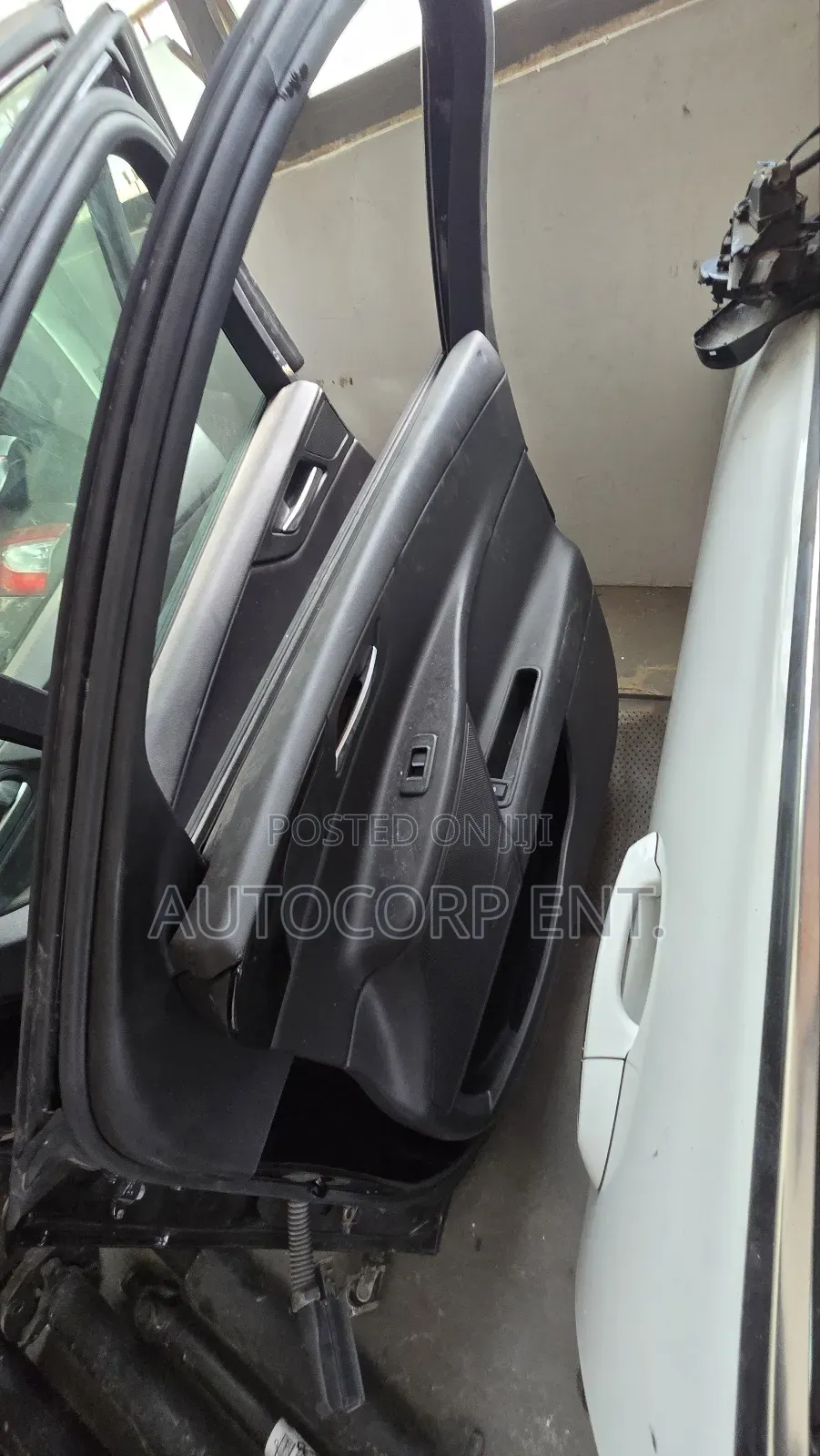2016 - 2020 Jaguar XE Doors