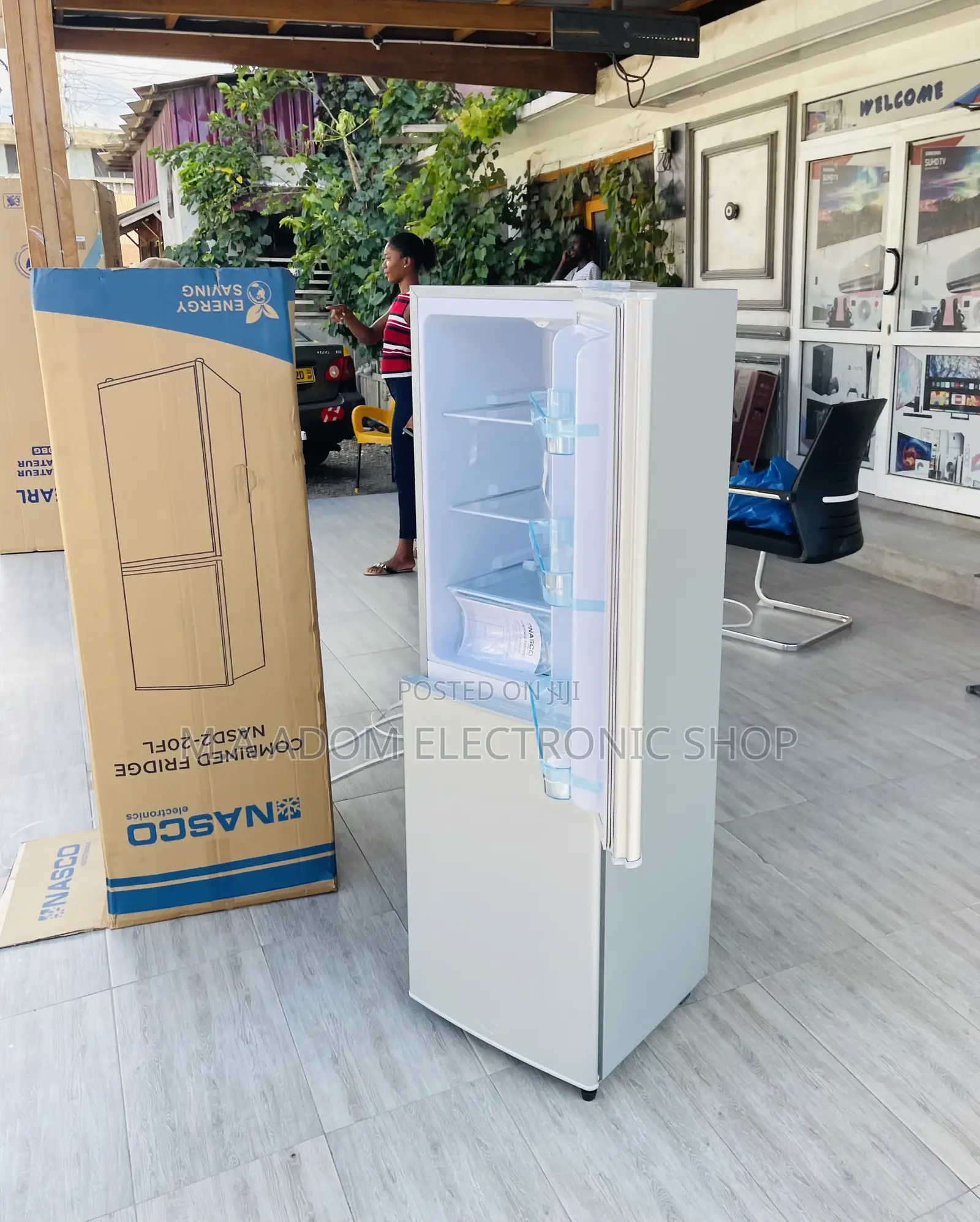 Classic Nasco Nasd2-20fl Bottom Freezer Electric Fridge.