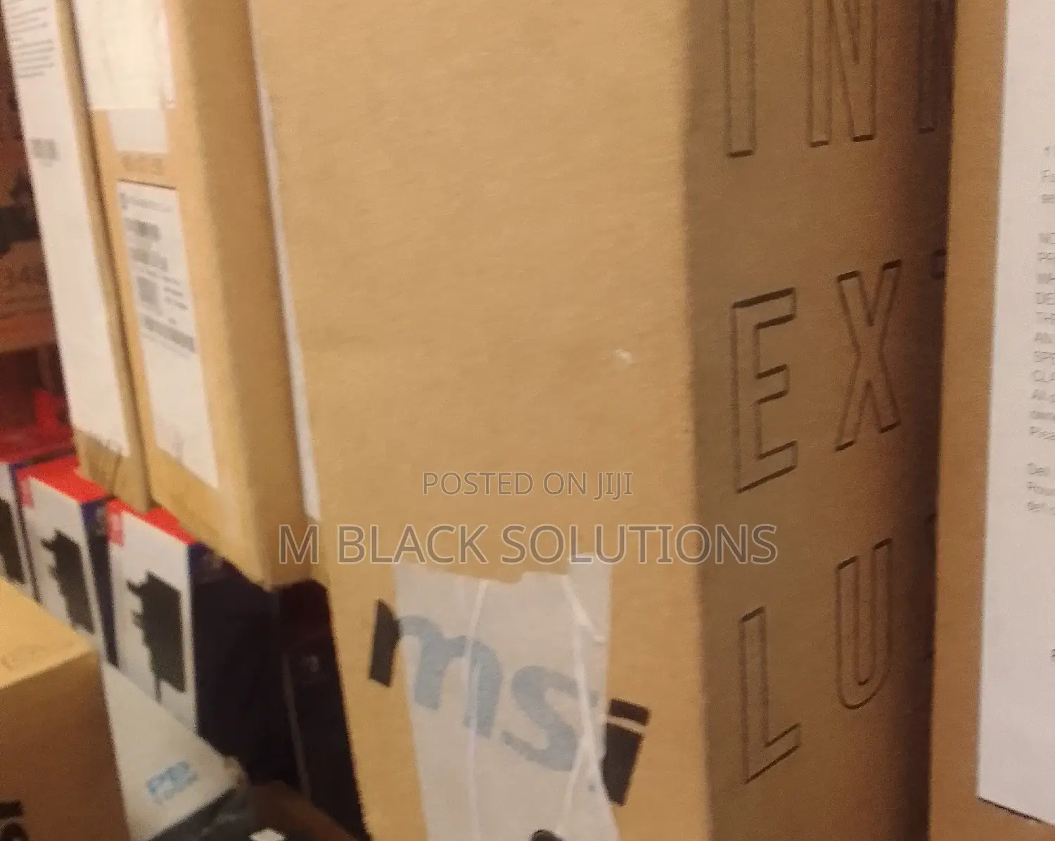 New Laptop MSI Crosshair 15 B12U 16GB Intel Core I7 SSD 512GB