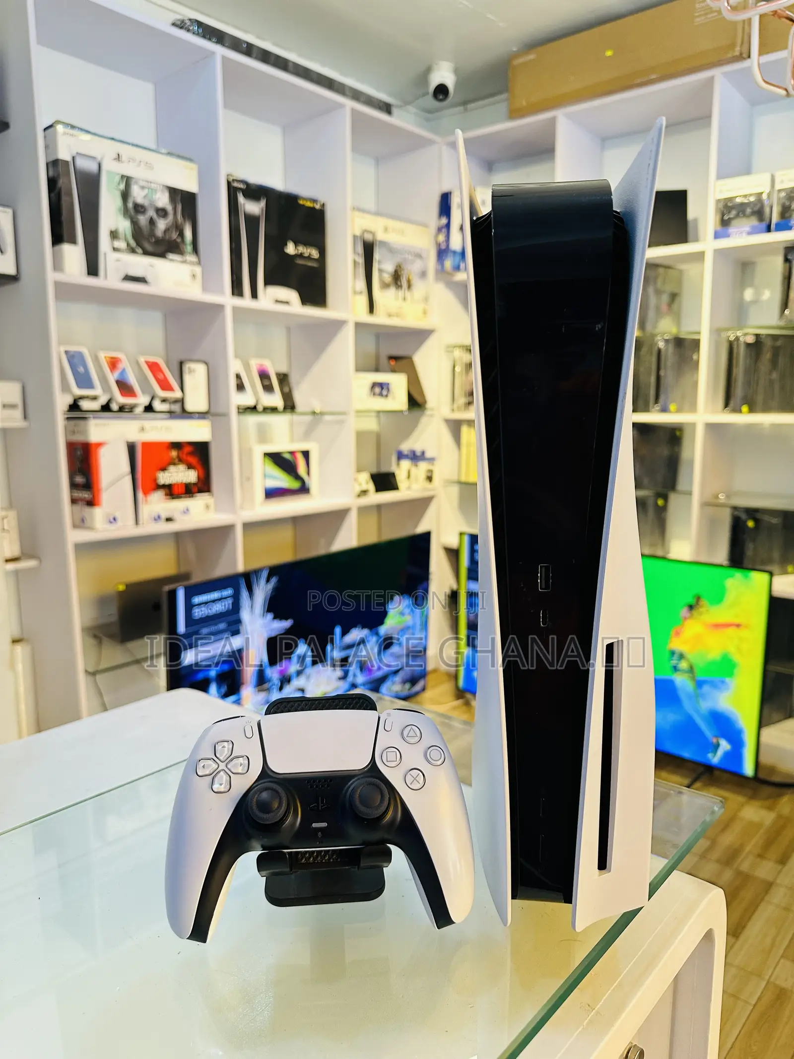 Standard Ps5 With 5 Lates Games ( Fc25 )
