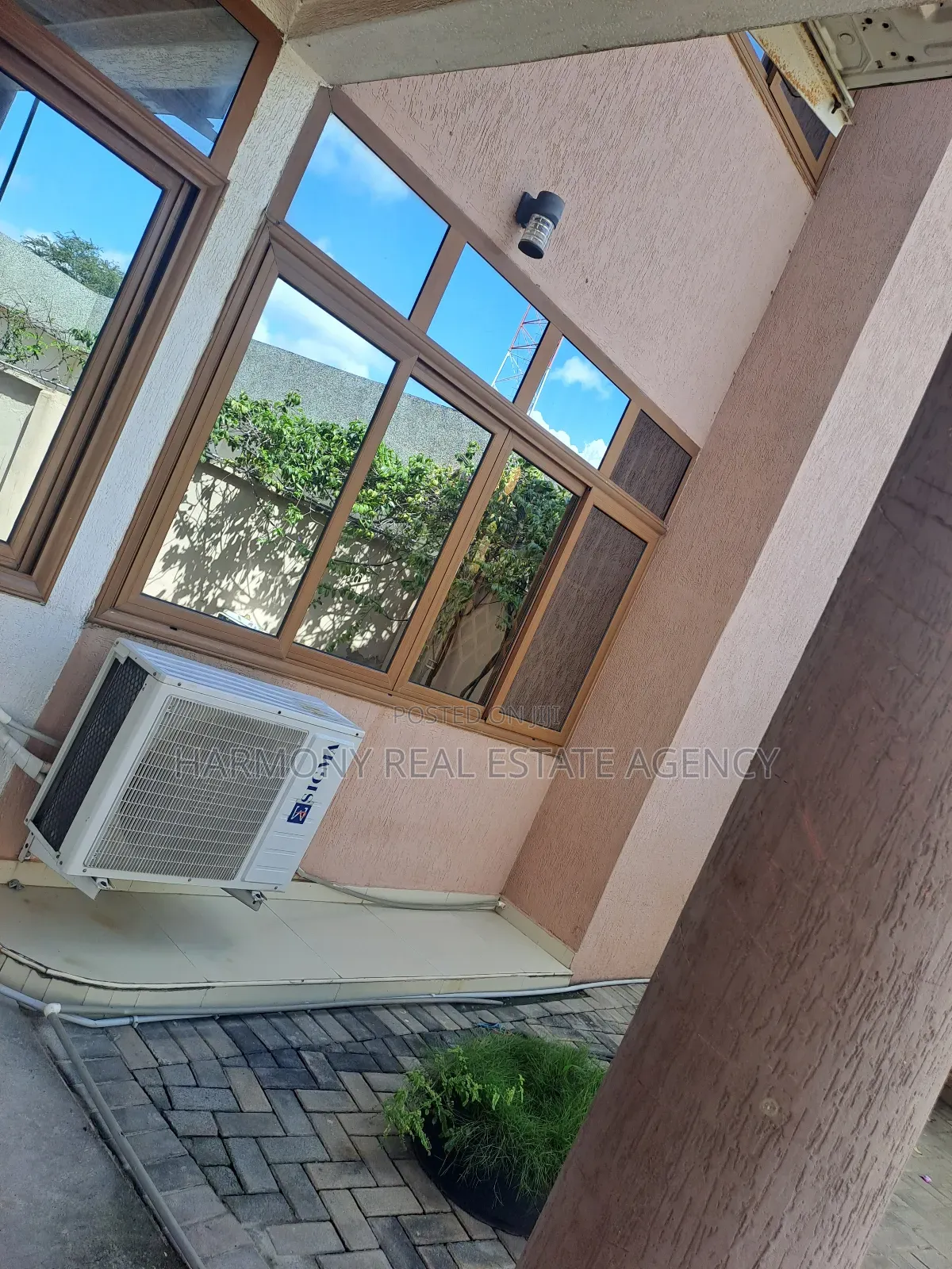 3bdrm Apartment in Achimota for rent