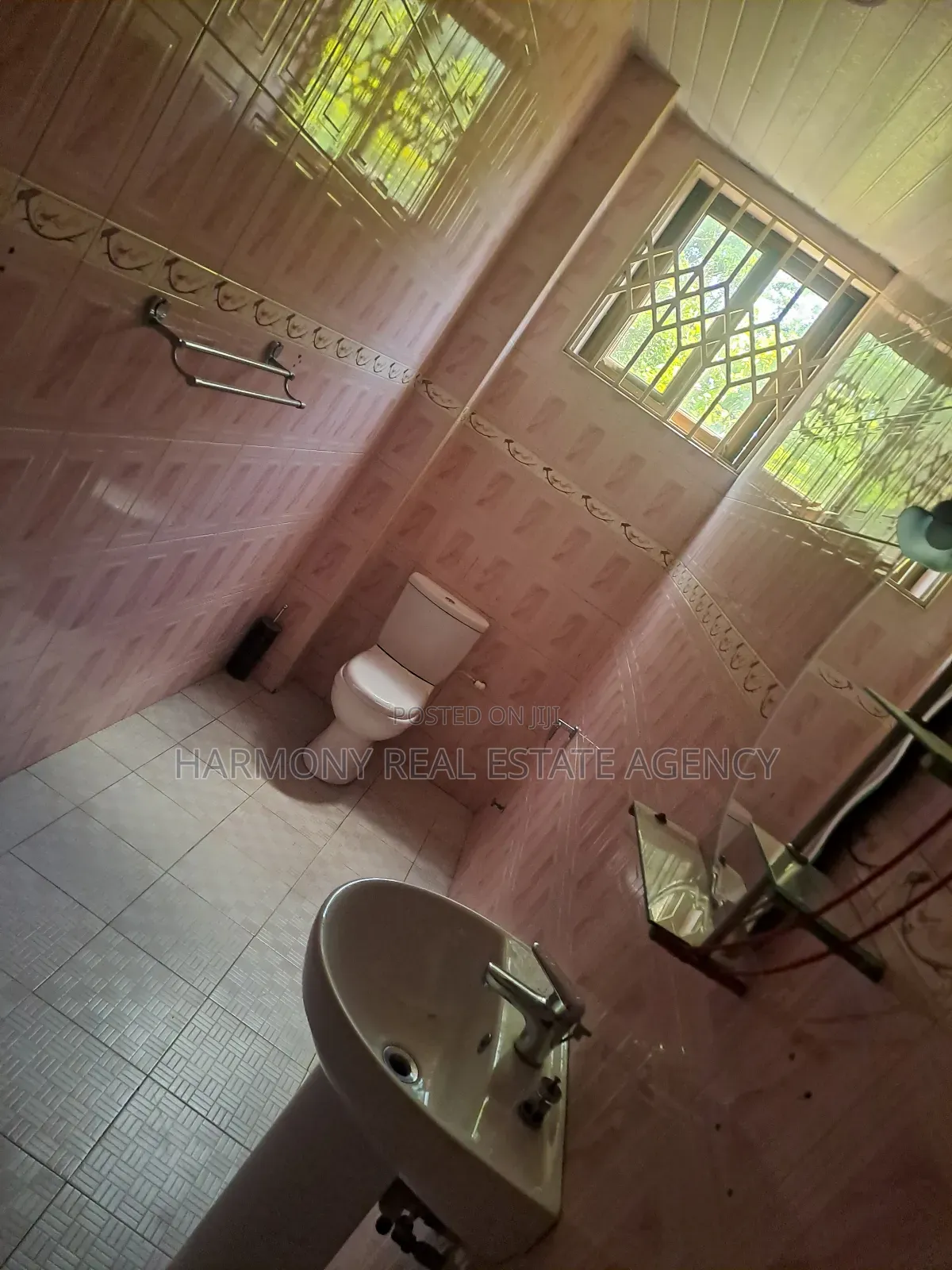 3bdrm Apartment in Achimota for rent