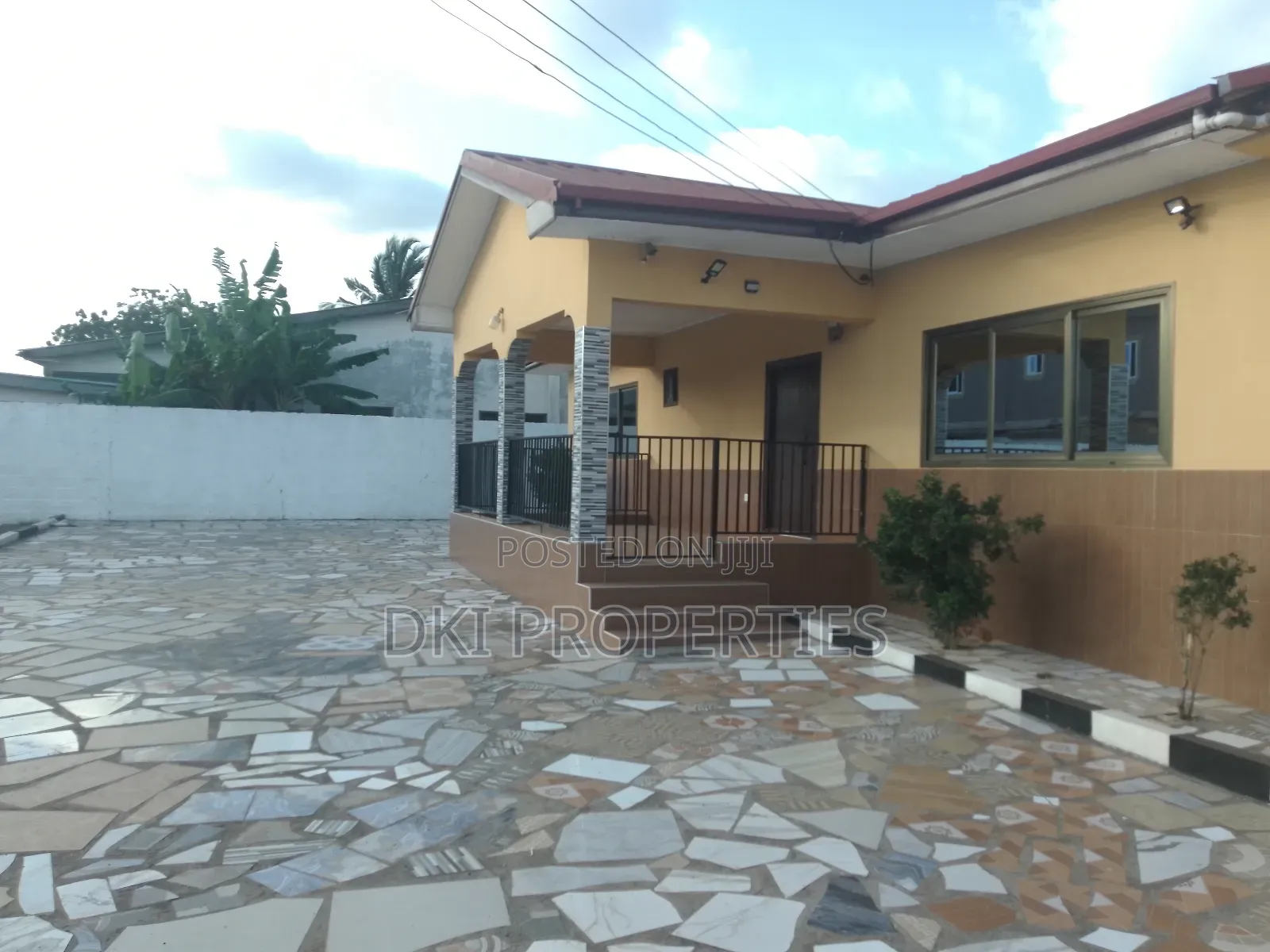 3bdrm House in Dki Properties, New Legon for sale