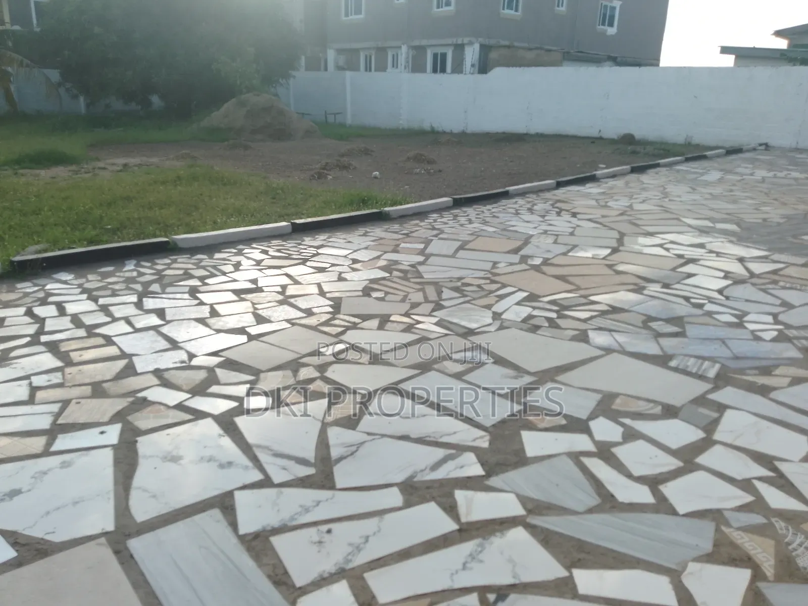 3bdrm House in Dki Properties, New Legon for sale