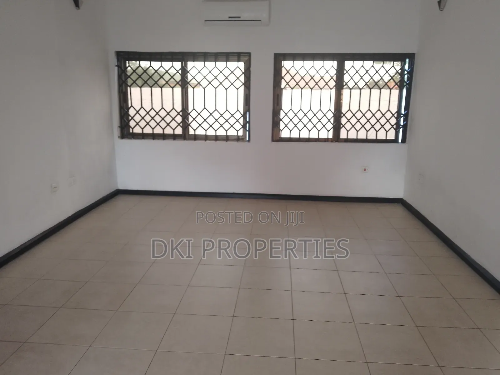 3bdrm House in Dki Properties, New Legon for sale