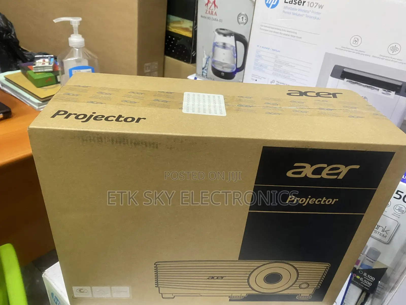 Esthetical Acer 4000lumens Digital Projector