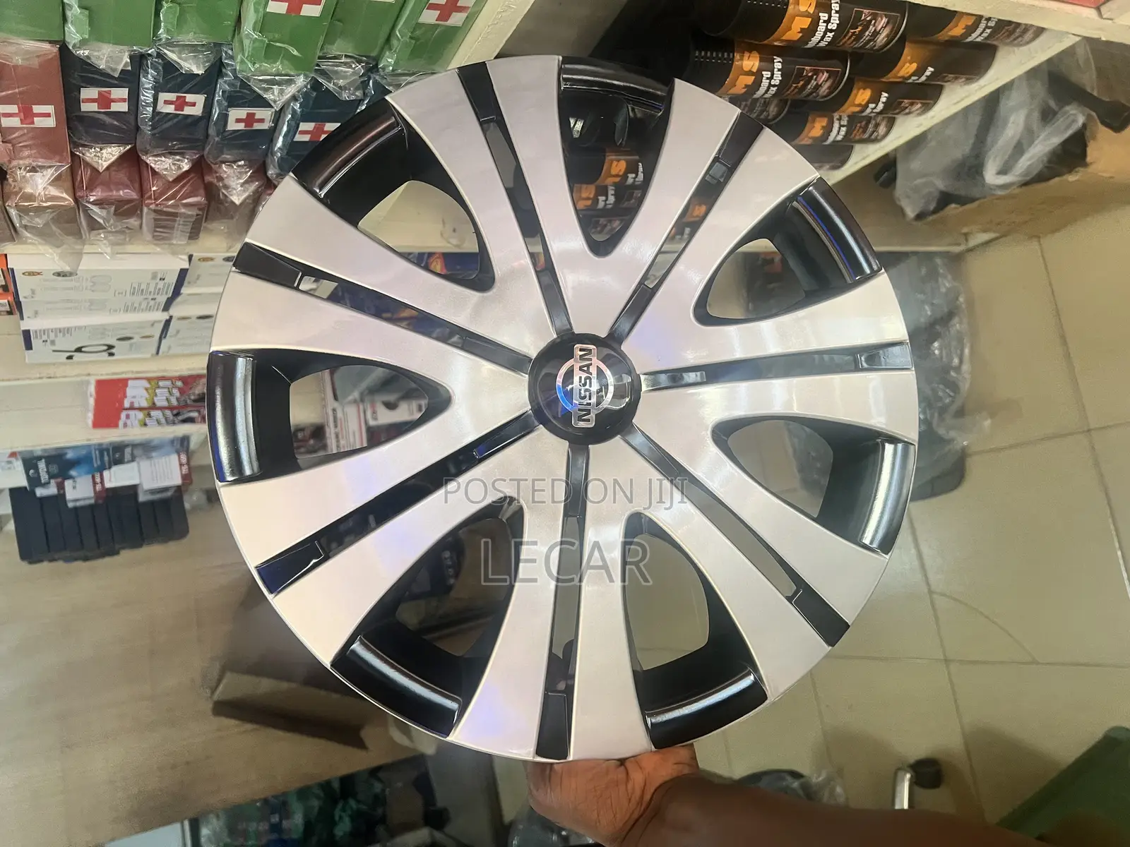 Nissan Wheel Cap 6 Stars