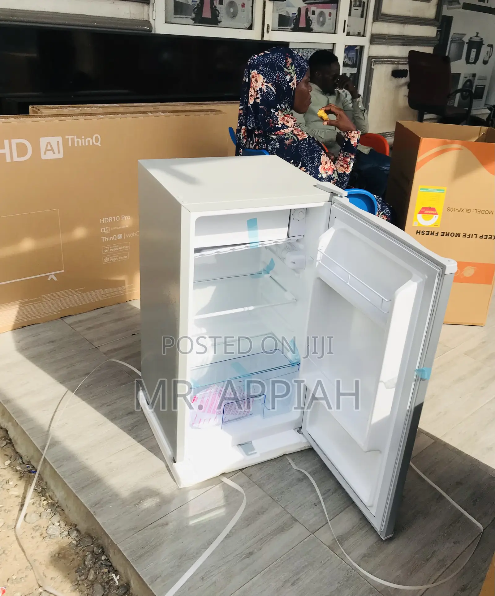 Uniquely Design Galaxy Top Freezer Electric Fridge,Silver