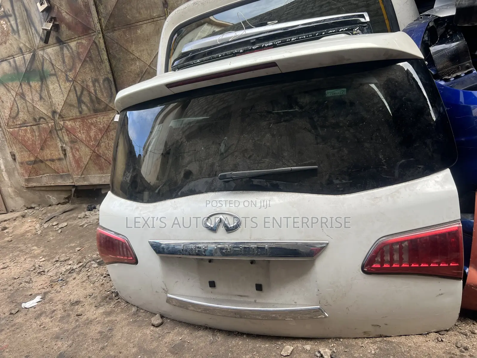 Infiniti QX56 2018 Doors , Booth,And Fenders