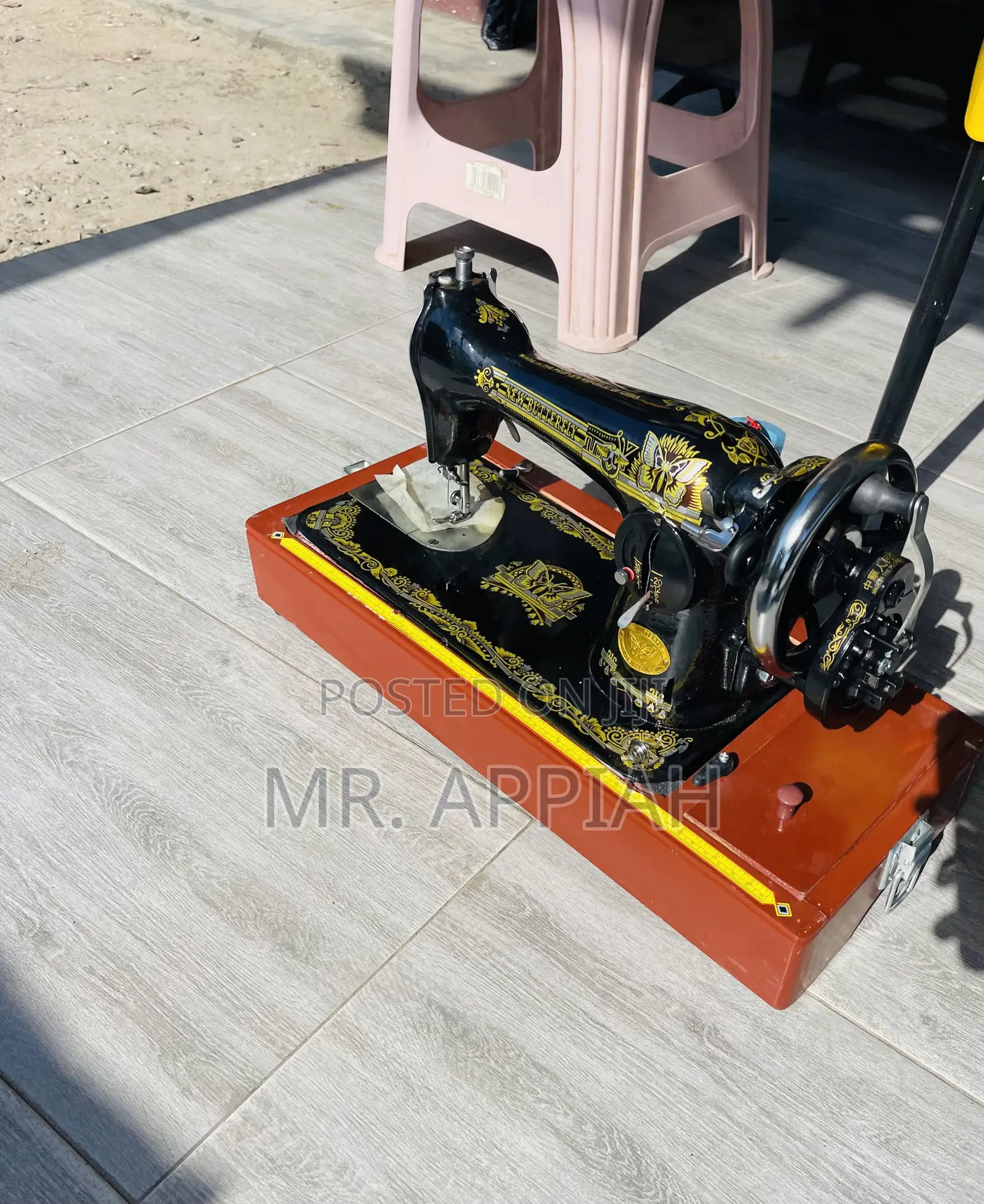 Shop Quality Hand Sewing Machine.
