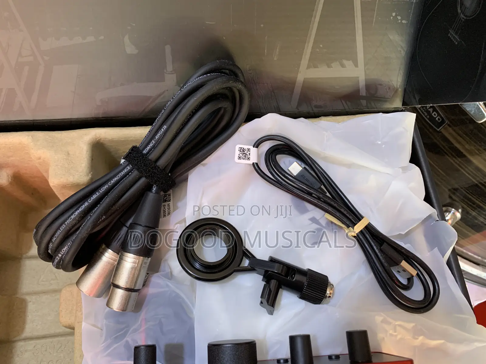 Focusrite Scarlett Solo Studio 4th Gen Recording Bundle