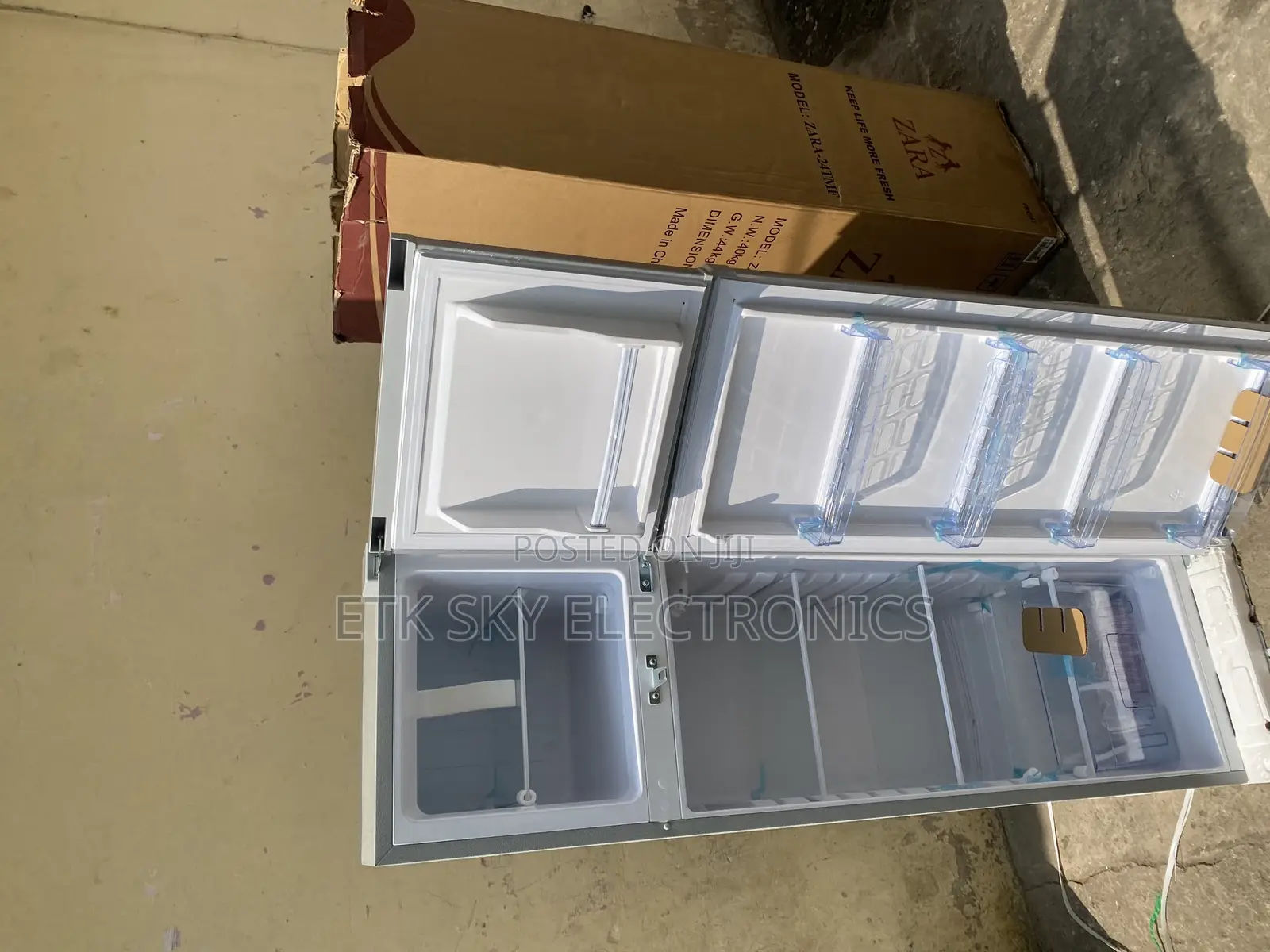 Flamboyant Zara 166liters Top Freezer Fridge