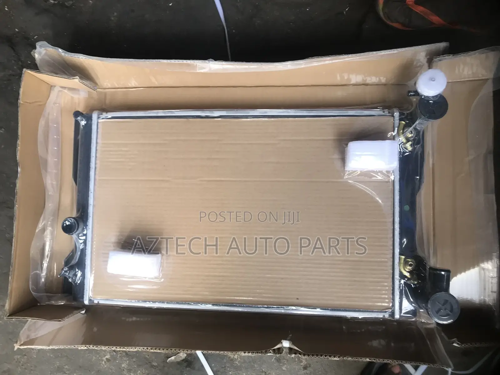 Toyota Corrolla 2009,2010,2011,2012 Radiator Tank