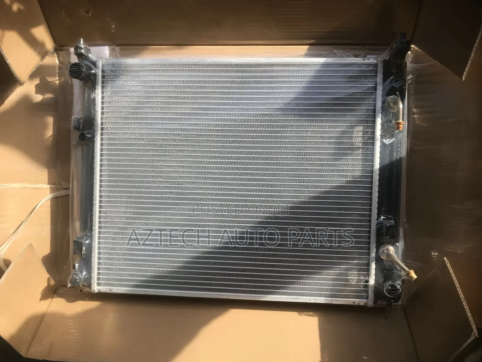 Nissan Versa 2012,2013,2014 Radiator Tank
