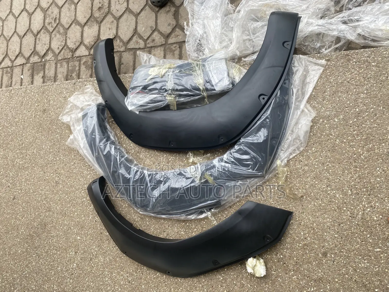 Toyota Hilux 2012-2014 Fender Moulding