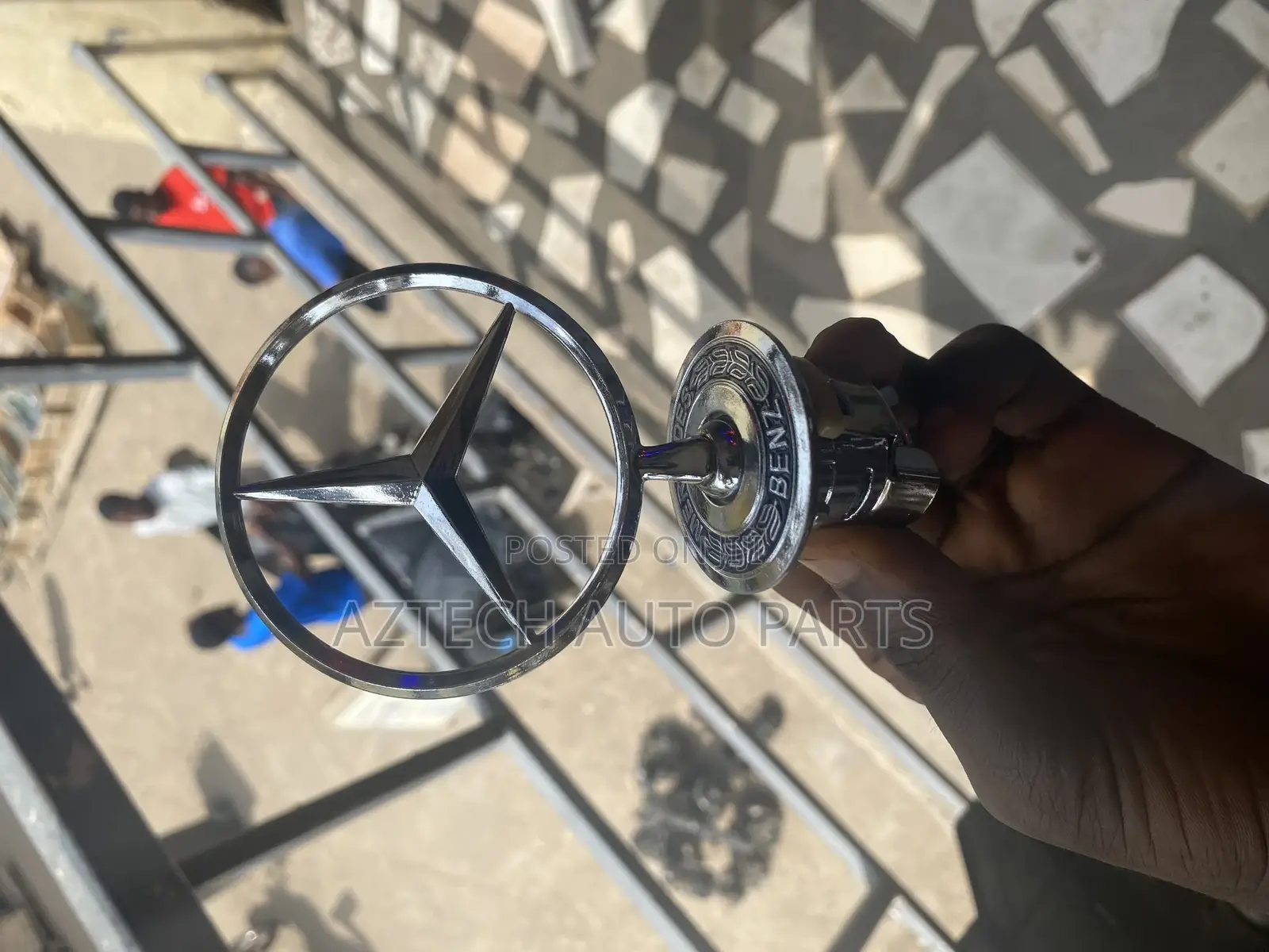 Mercedes Benz Bonnet Crown