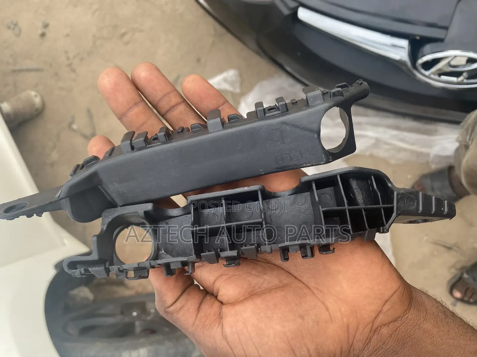 Hyundai Elantra 2011-2016 Bumper Lockers
