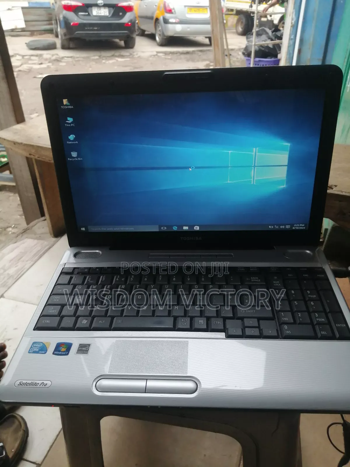 New Laptop Toshiba Satellite C665 4GB Intel HDD 250GB