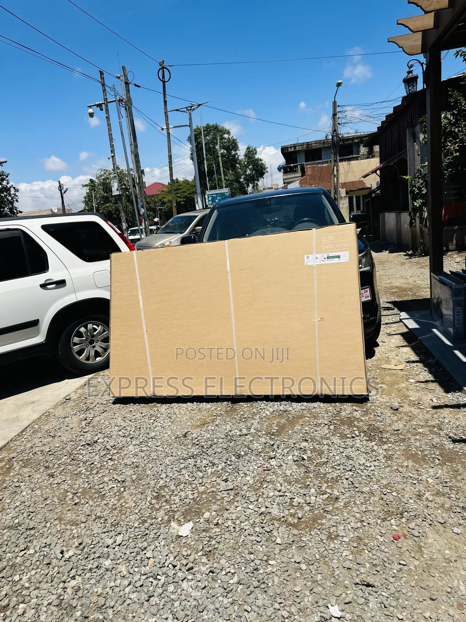 Built in Smart Things Hub Qled Samsung 85”Q70c