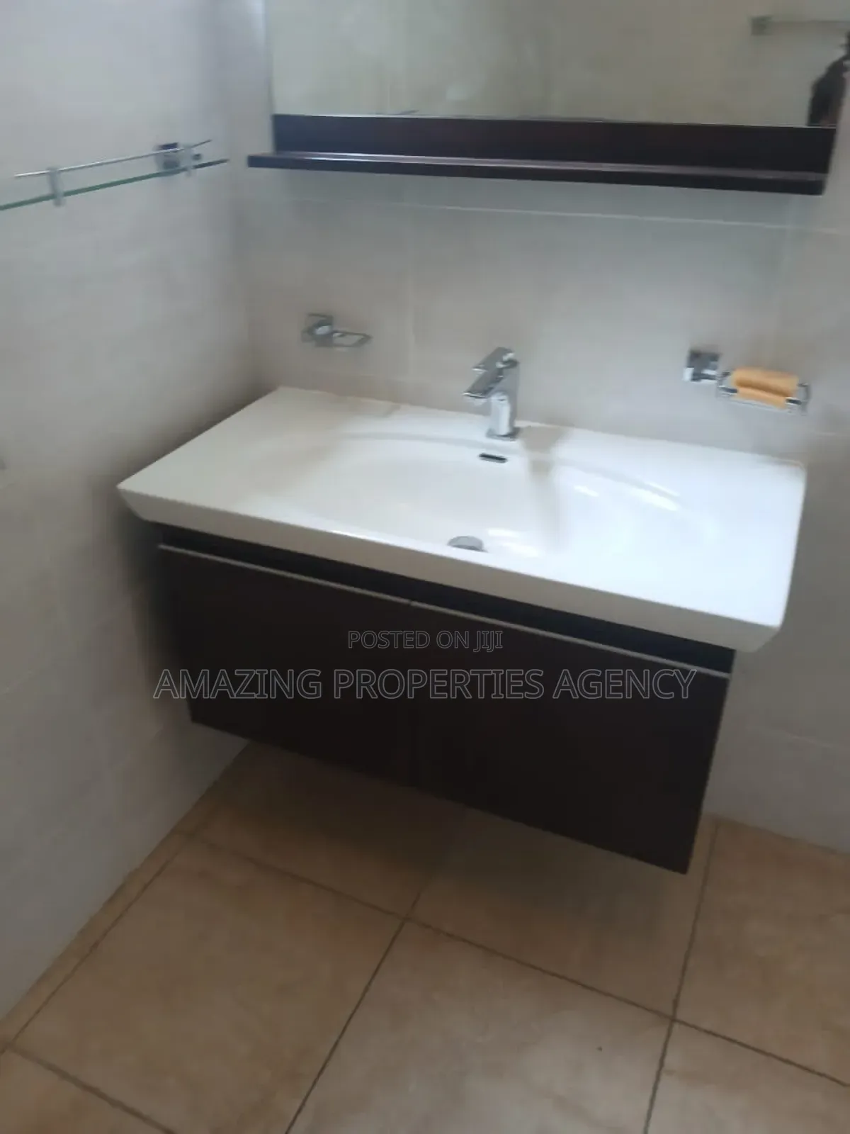 4bdrm House in Teshie for rent
