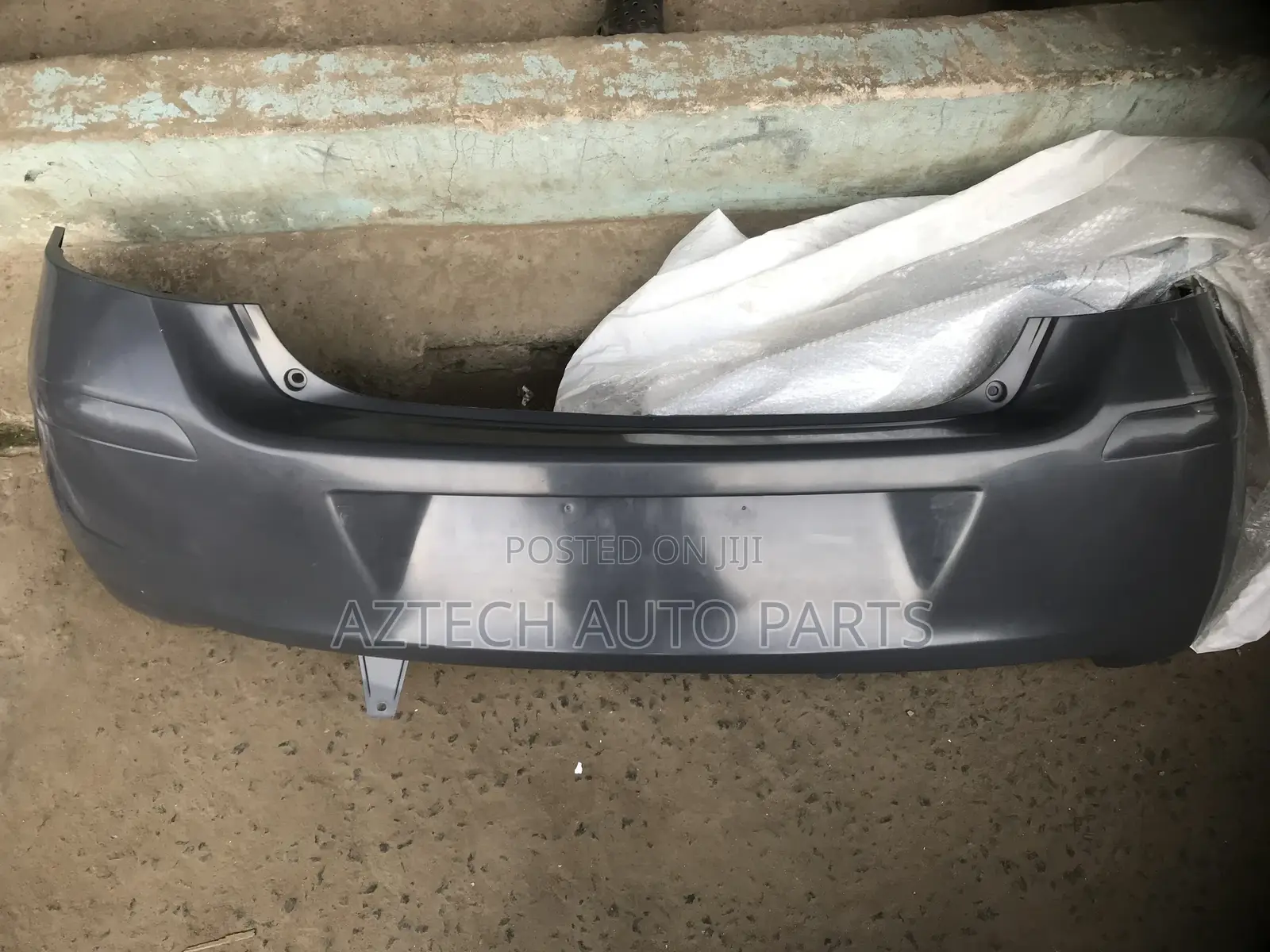 Toyota Vitz 2009,2010 Back / Rear Bumper