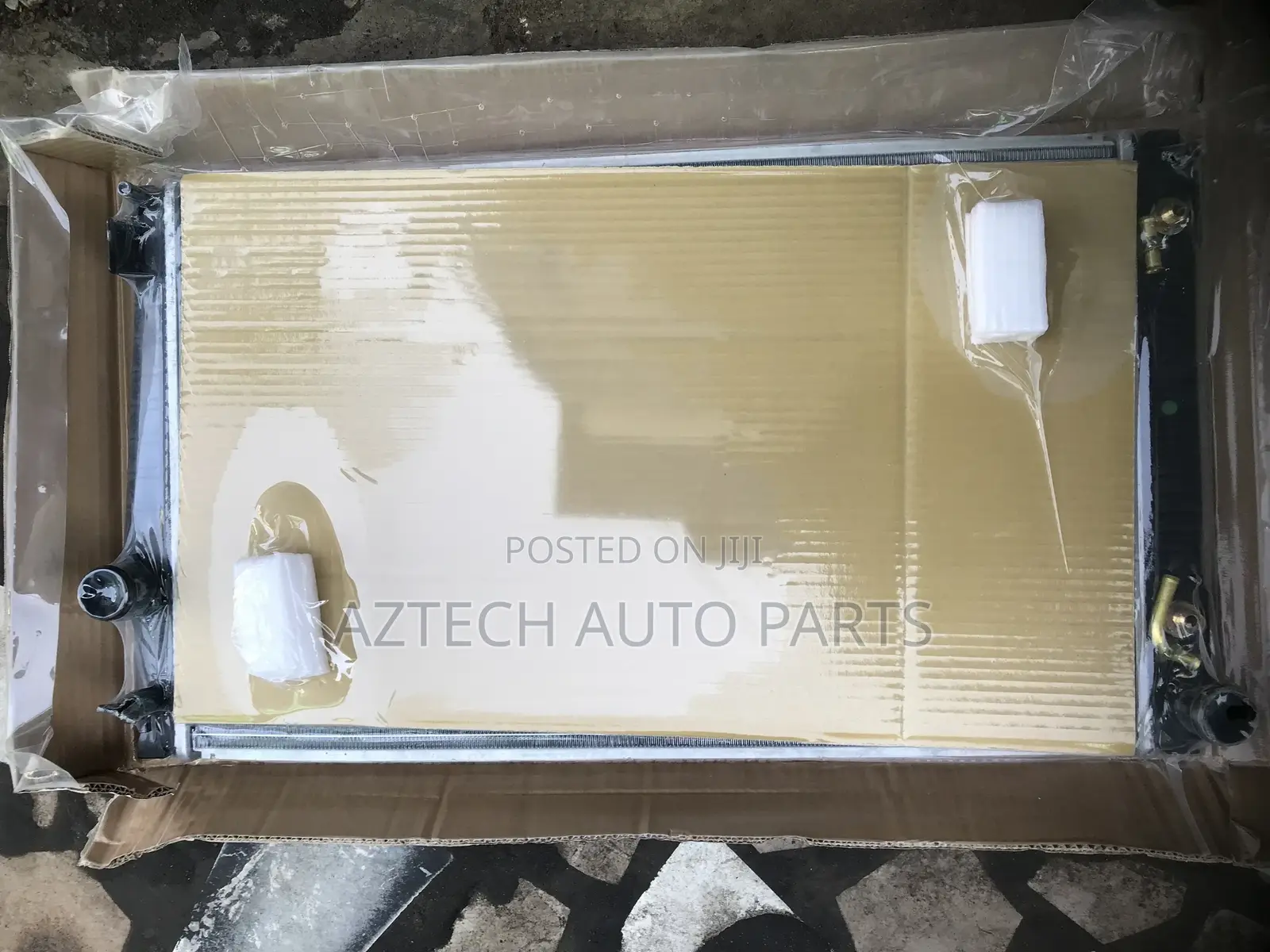 Toyota RAV4 2009-2012 Radiator Tank/Water Tank