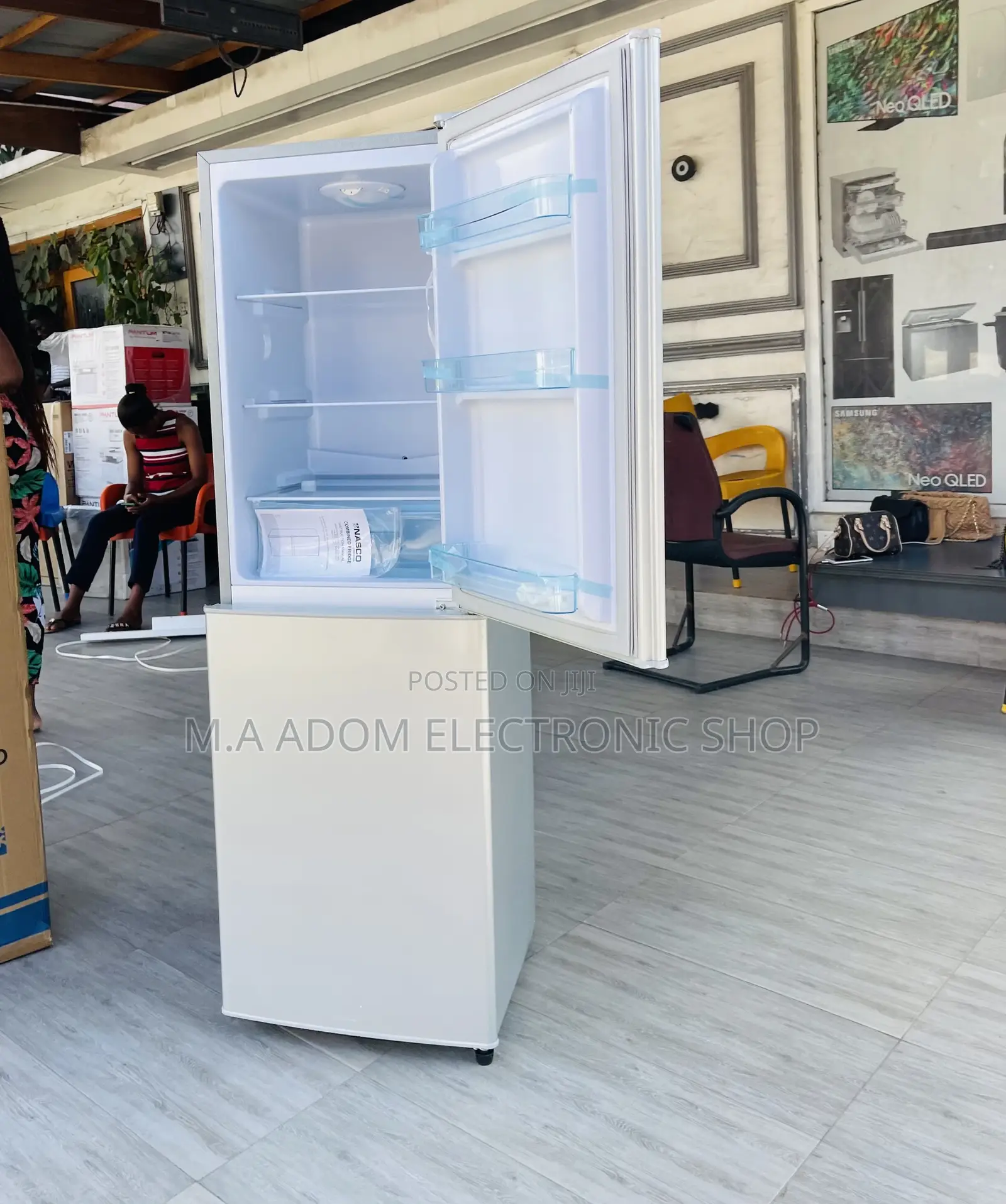 Original Nasco Nasf2-20fl Bottom Freezer Electric Fridge.