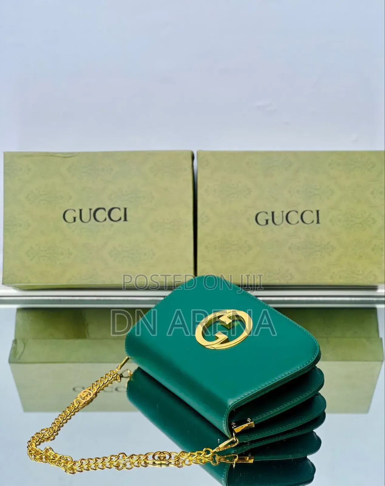 GUCCI - Lady's Handbag in a Box