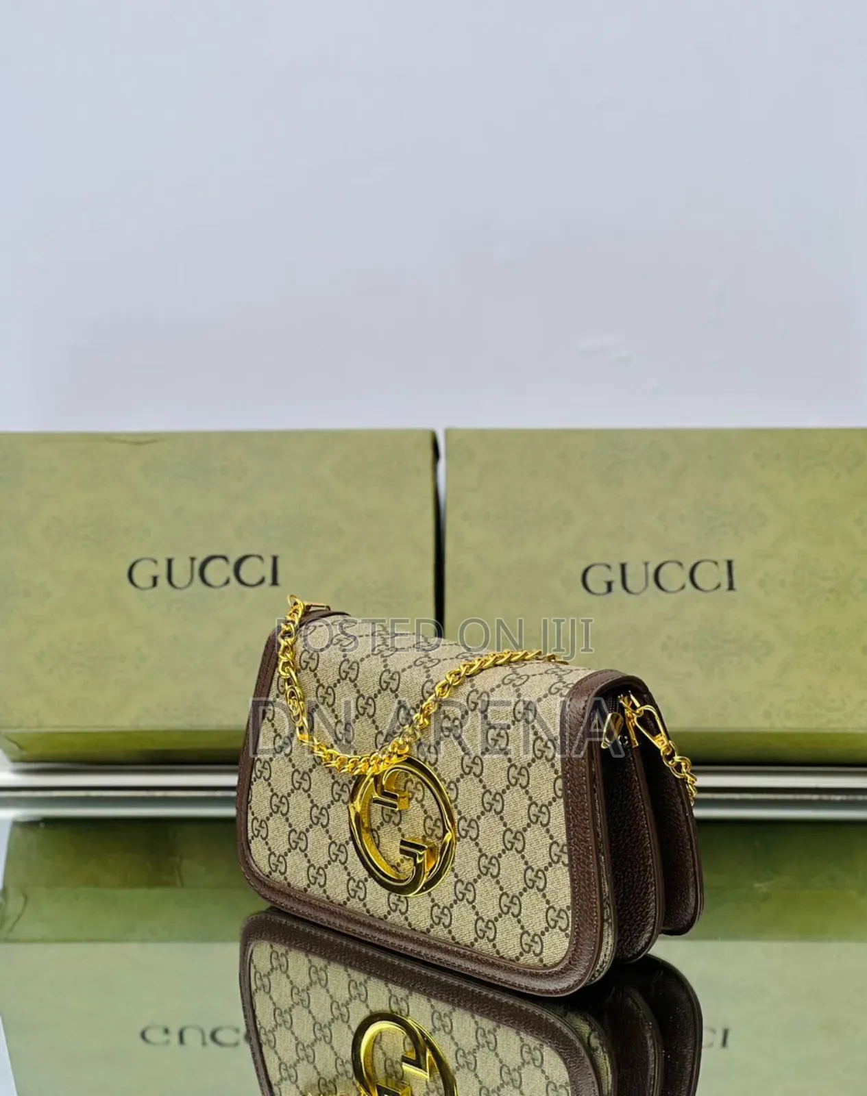 GUCCI - Lady's Handbag in a Box
