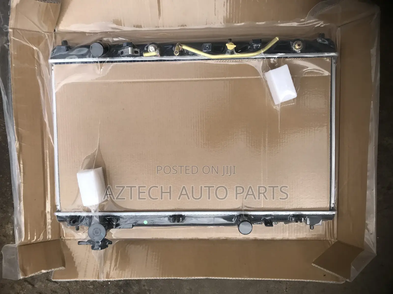 Toyota Camry 2007,2008,2009,2010,2011 Radiator Tank
