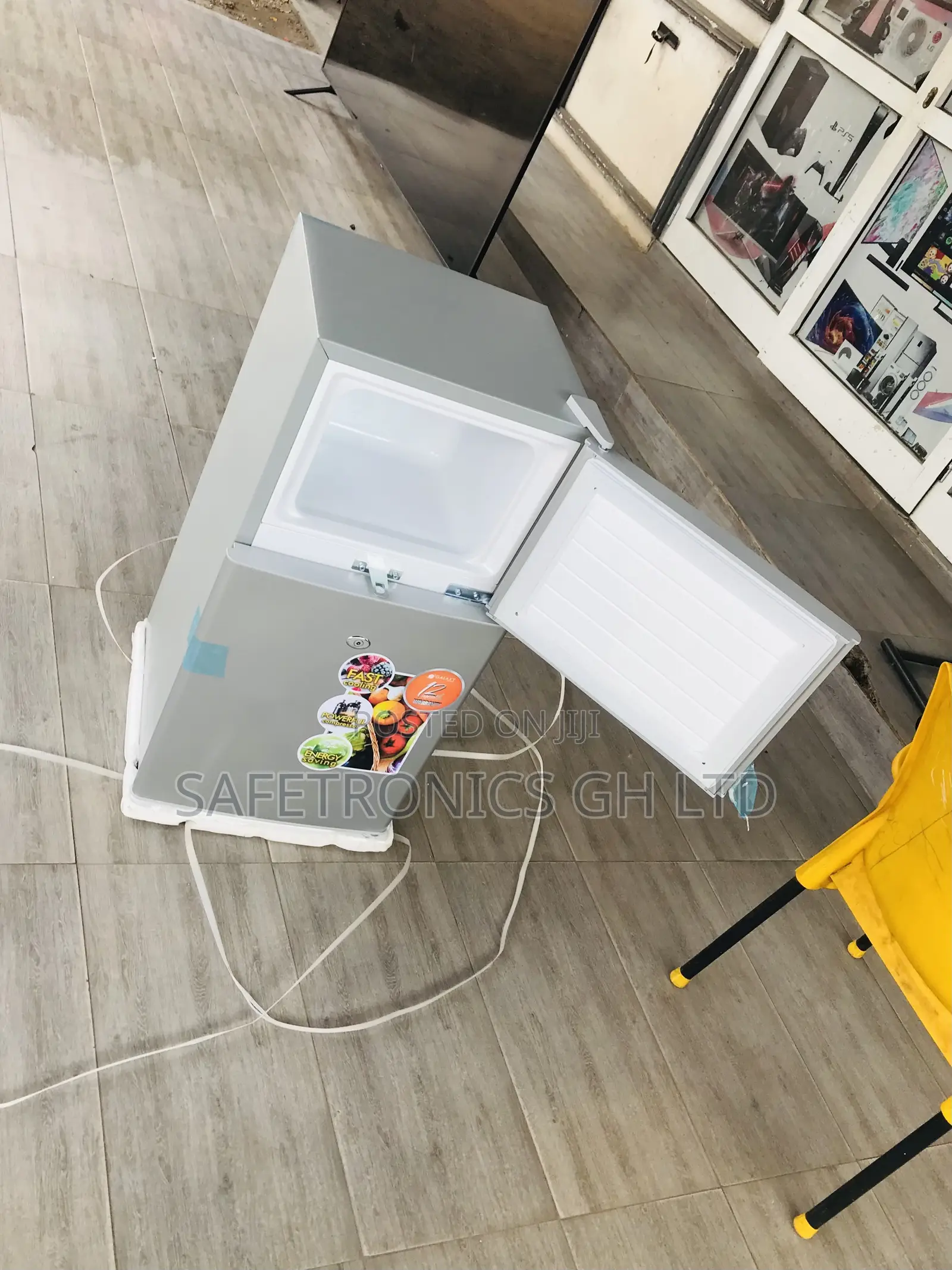 Choose 2 Doors Galaxy 82L Topfreezer Mini Fridge