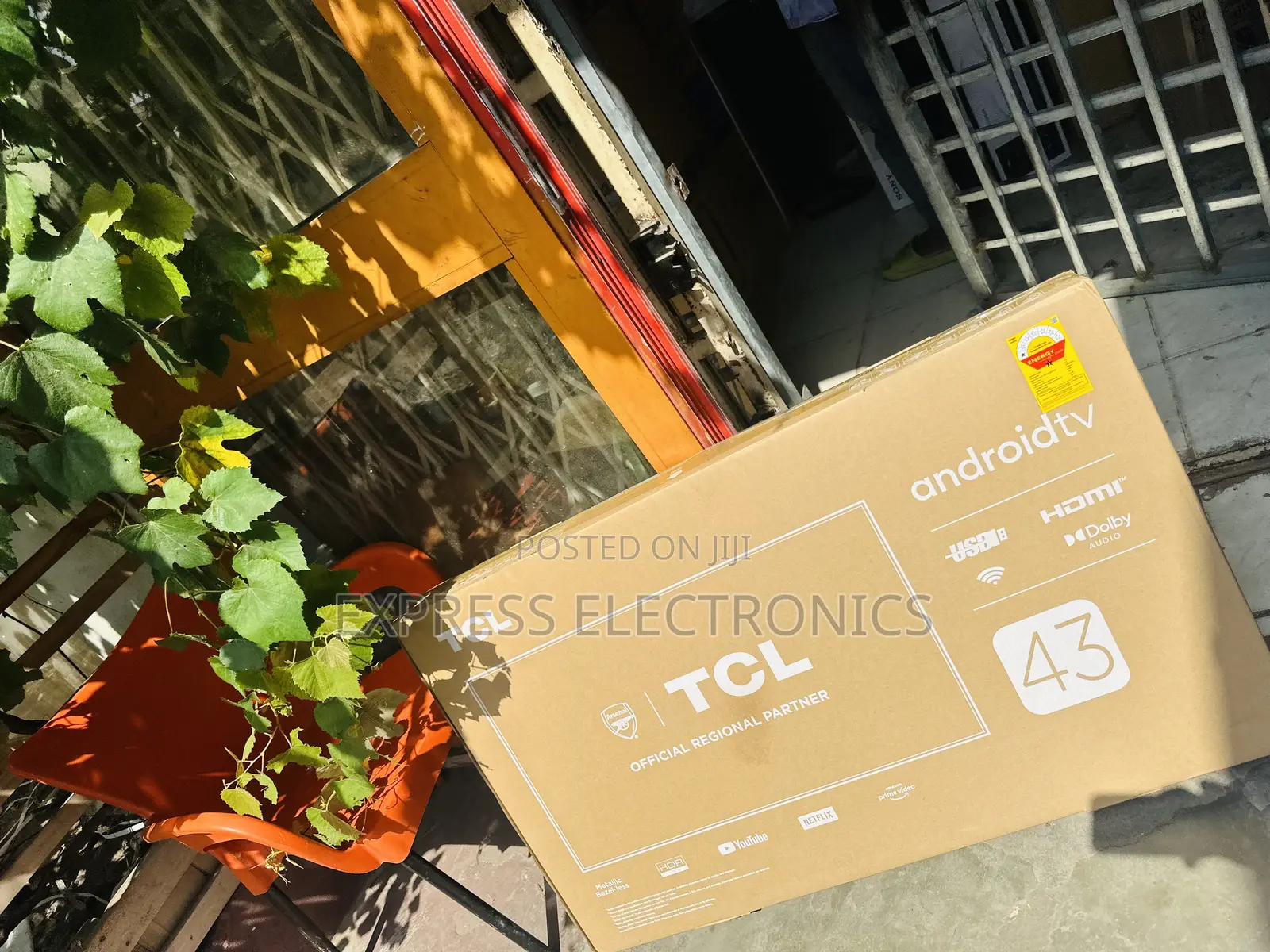 High Quality Images Android Smart TCL 43s5400 FHD