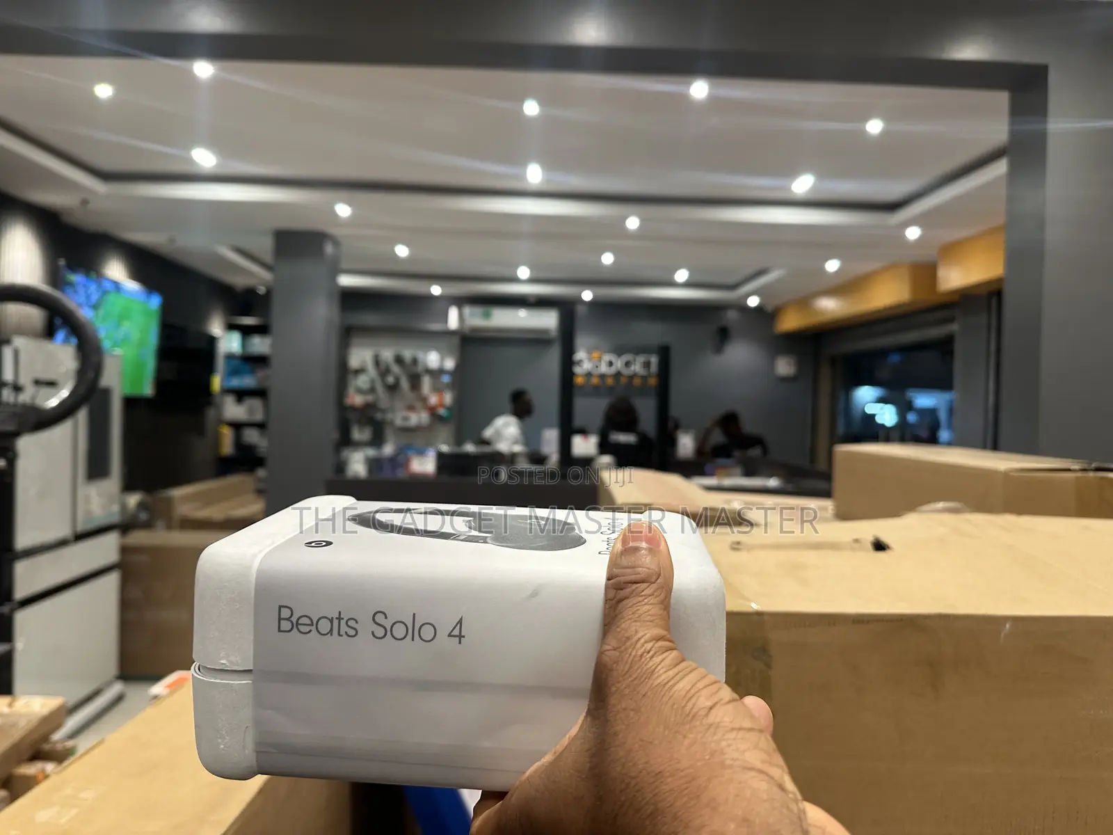 Beats by Dr. Dre Beats Solo 4 Wireless on-Ear Headphones