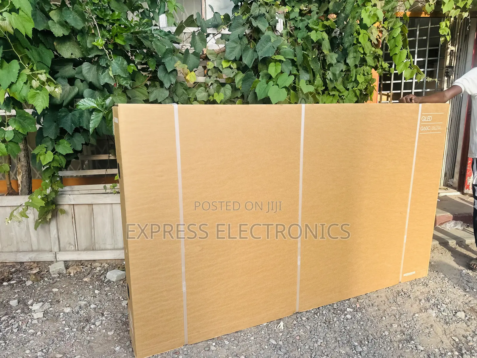 (85”) Sleek Qled Smart Samsung Q70c