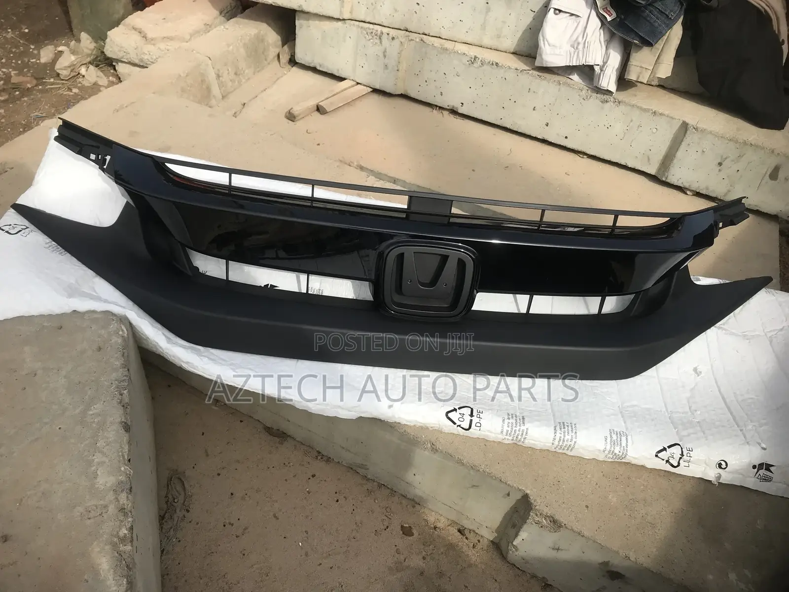 Honda Civic 2019,2020 Top Shells / Front Grille