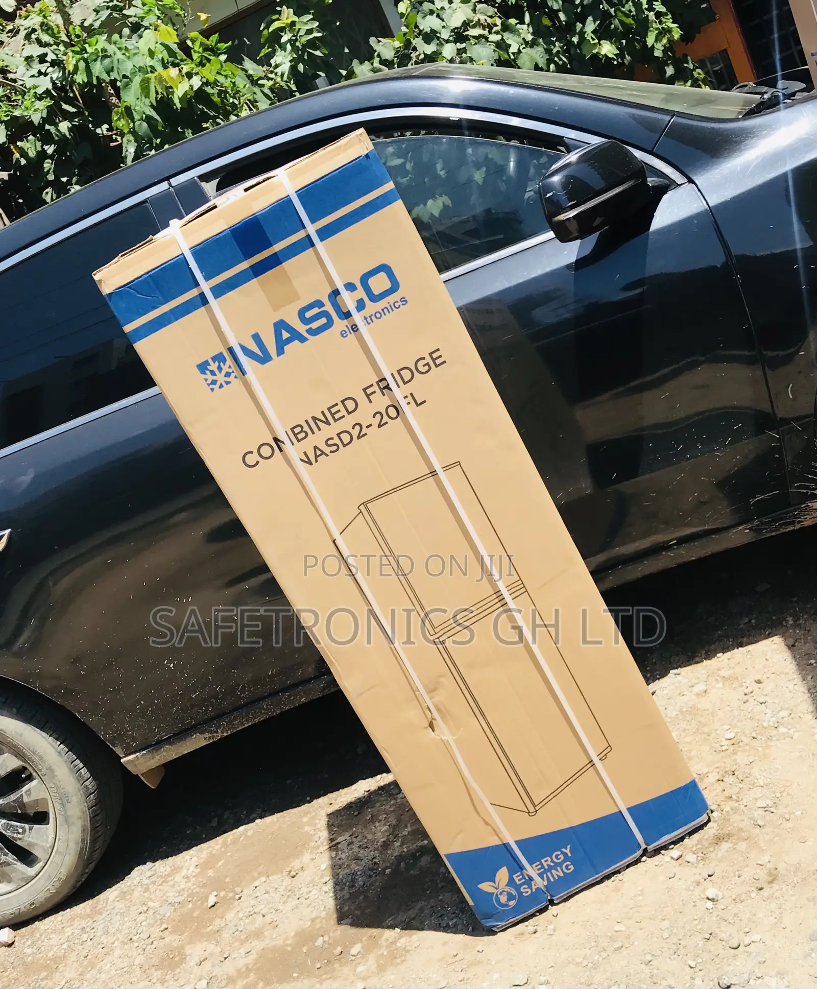 Newly in Box: <2 Doors Nascof2-18fl Top Mount Fridge 