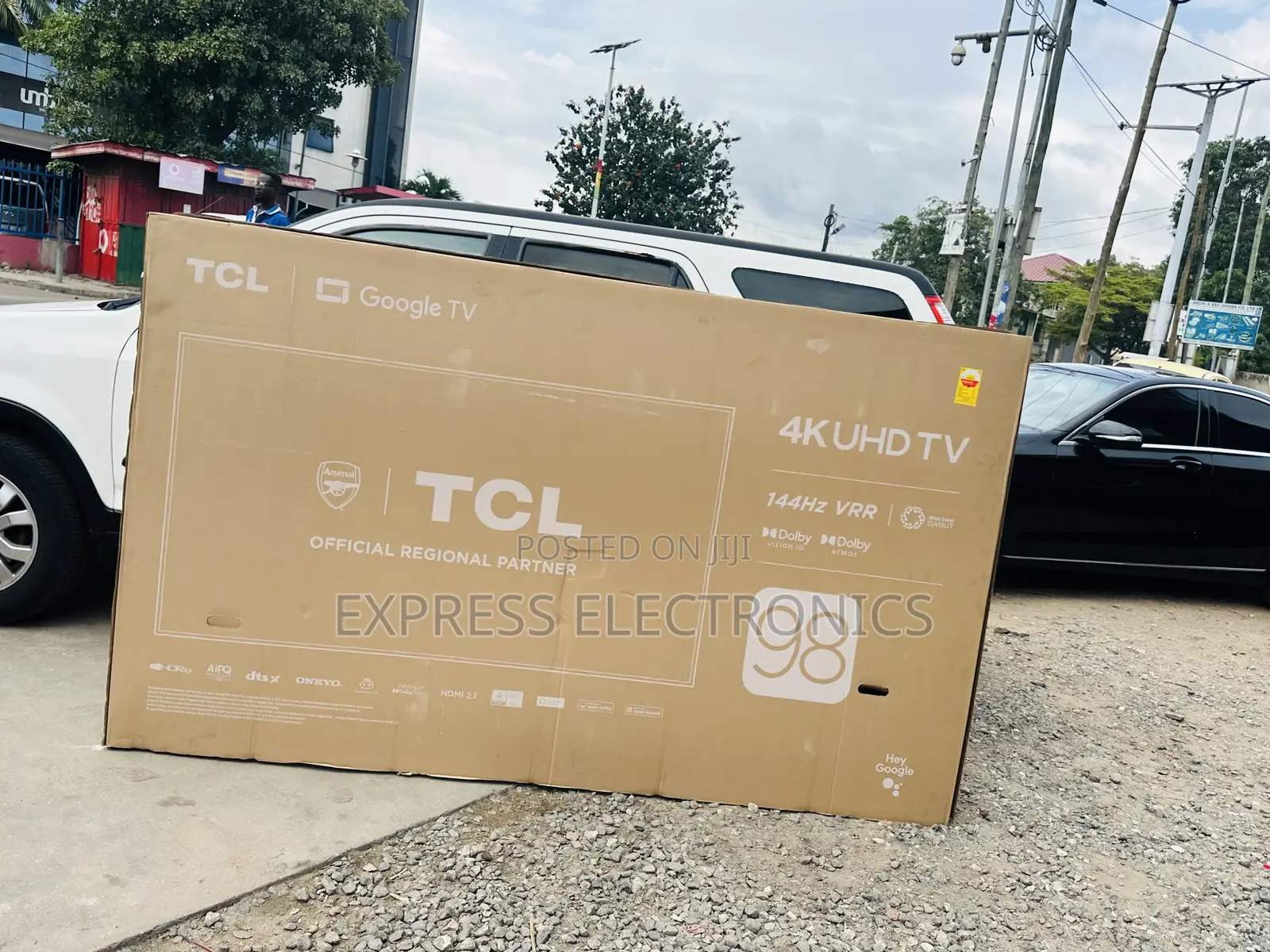 Wide Color Gamut UHD Smart TCL 98”P745