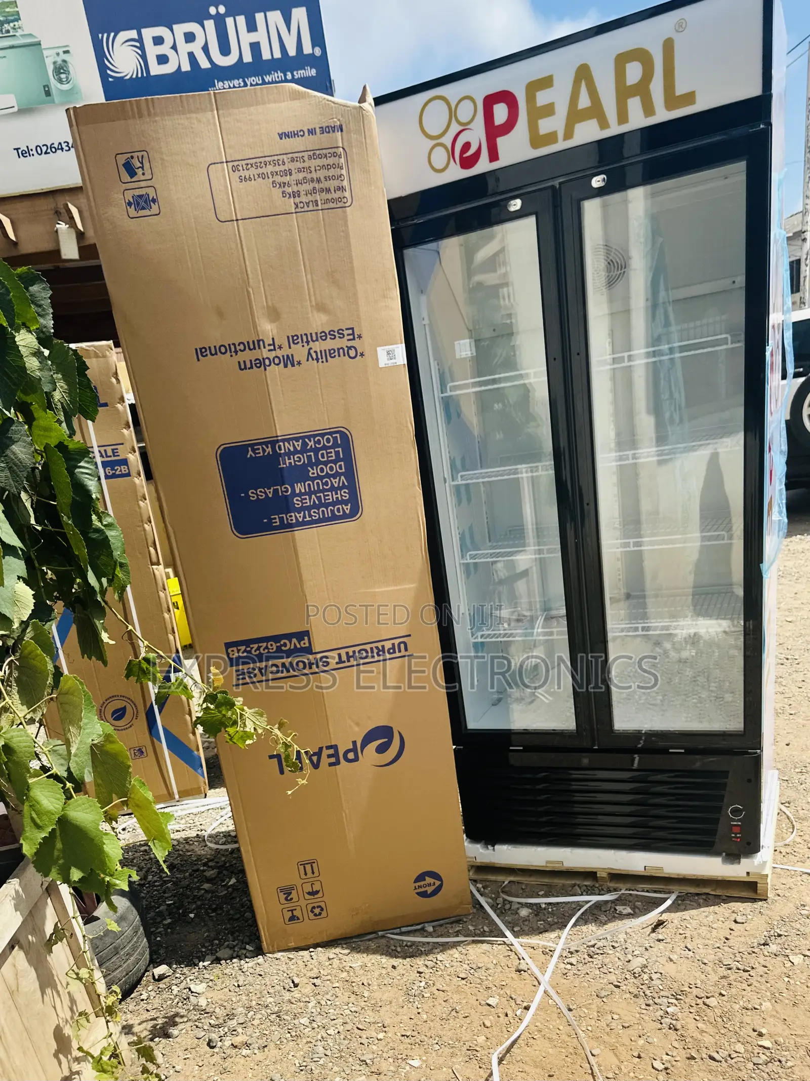 Newly Sealed in Box Display Double Door Pearl PVC-622-2b