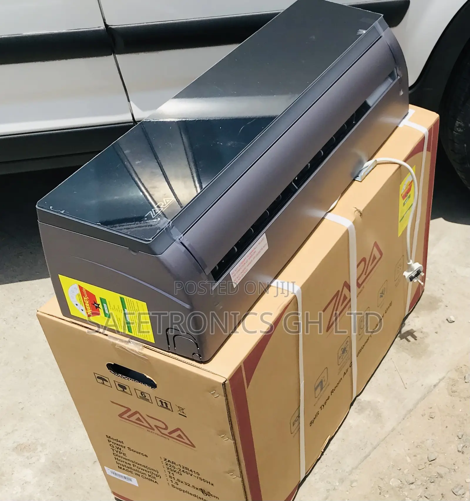 Essential Fast <> Black Edition Zara Split 1.5 HP AC