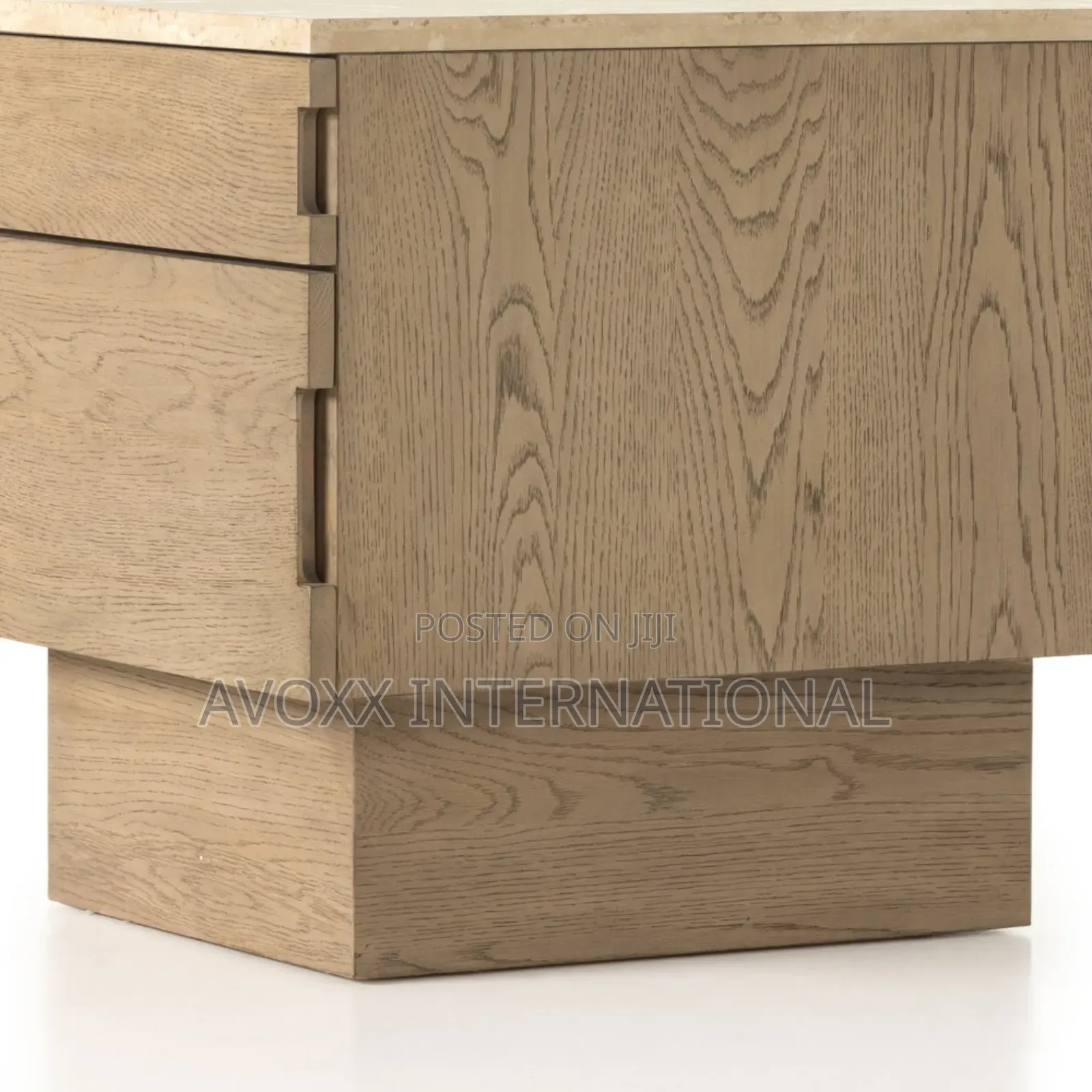 Jaylen Nightstand- Case Yucca Oak