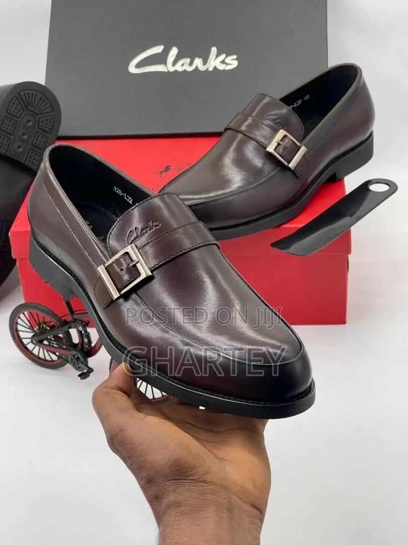 Executive Luxury Men’S Clarks Shoes Coffee