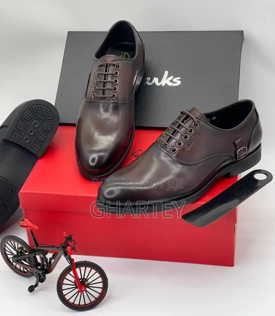 Unique Designed Clark’S Leather Shoes for Men, Coffee