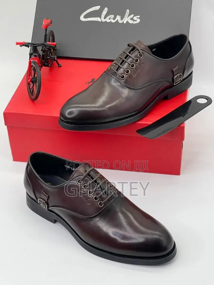 Unique Designed Clark’S Leather Shoes for Men, Coffee