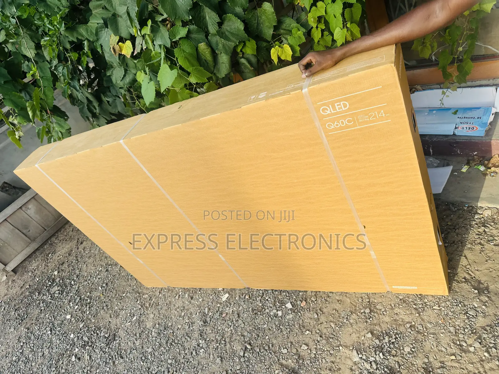 Game Enhancing Samsung Television UHD Smart 65”DU8000