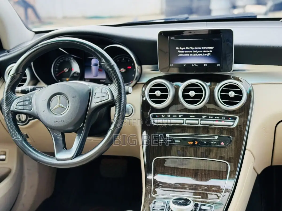 Mercedes-Benz GLC-Class 2019 White