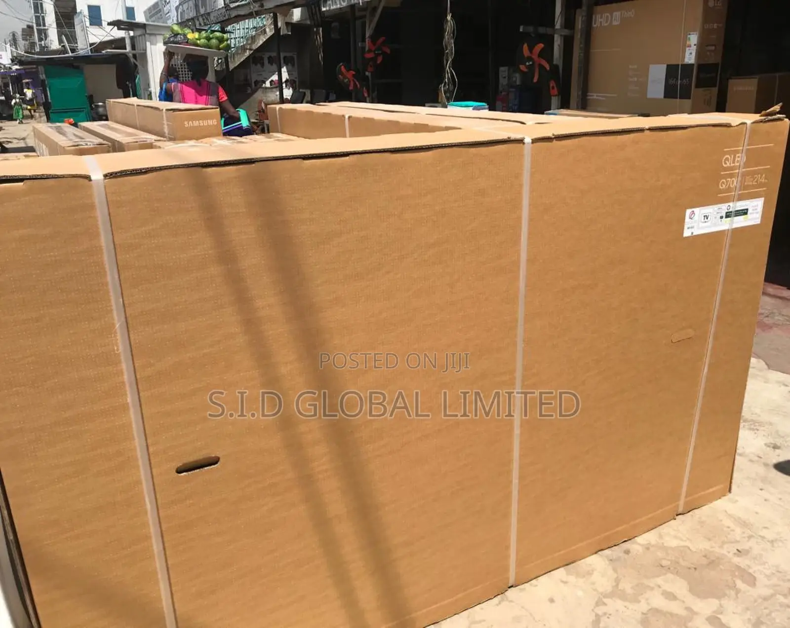 Long Lasting Colourful 85" Q70B QLED Smart TV