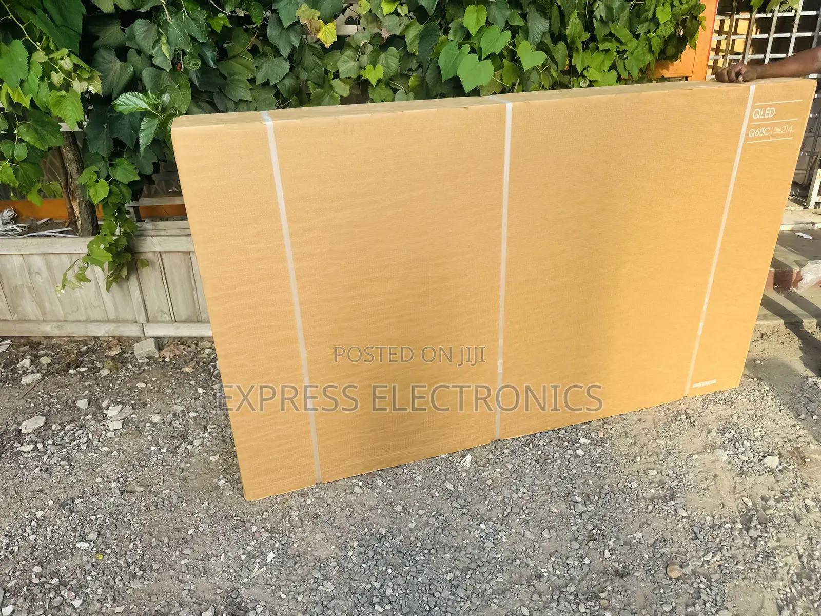 Outstanding Performance Qled Smart 85”Q70c